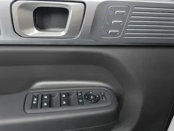 2023 Hyundai Santa Fe с пробегом 18 978 км