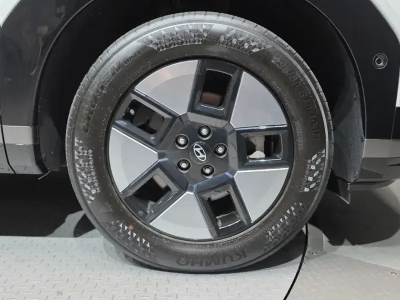 2024 Hyundai Santa Fe с пробегом 33 495 км