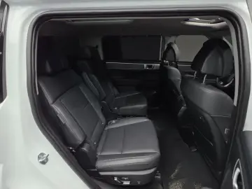 2023 Hyundai Santa Fe с пробегом 18 978 км