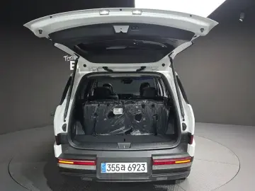 2023 Hyundai Santa Fe с пробегом 18 978 км