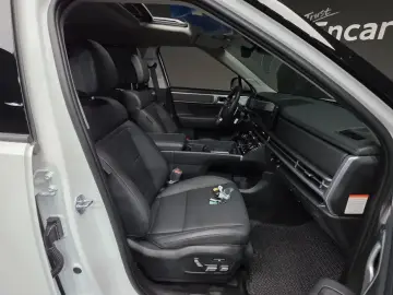 2023 Hyundai Santa Fe с пробегом 18 978 км