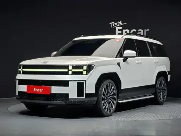 2023 Hyundai Santa Fe с пробегом 9 925 км