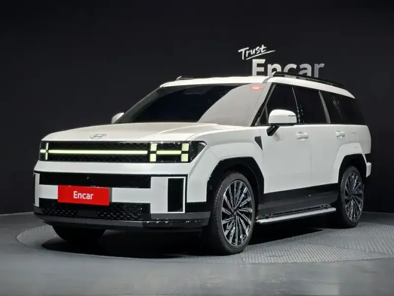 2023 Hyundai Santa Fe с пробегом 9 925 км