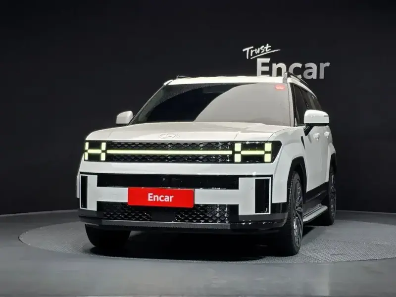 2023 Hyundai Santa Fe с пробегом 9 925 км
