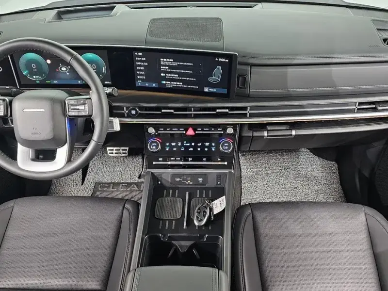 2025 Hyundai Santa Fe с пробегом 6 809 км