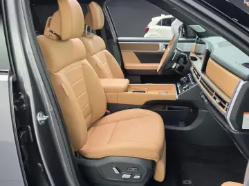 2024 Hyundai Santa Fe с пробегом 17 774 км