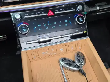2024 Hyundai Santa Fe с пробегом 17 774 км