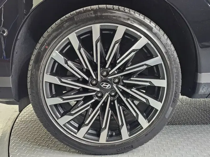 2023 Hyundai Santa Fe с пробегом 42 308 км