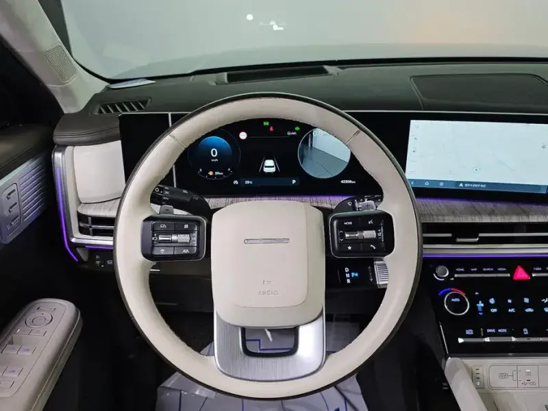 2023 Hyundai Santa Fe с пробегом 42 308 км