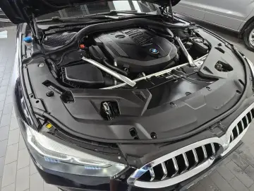 2021 BMW 8 серии с пробегом 29 919 км