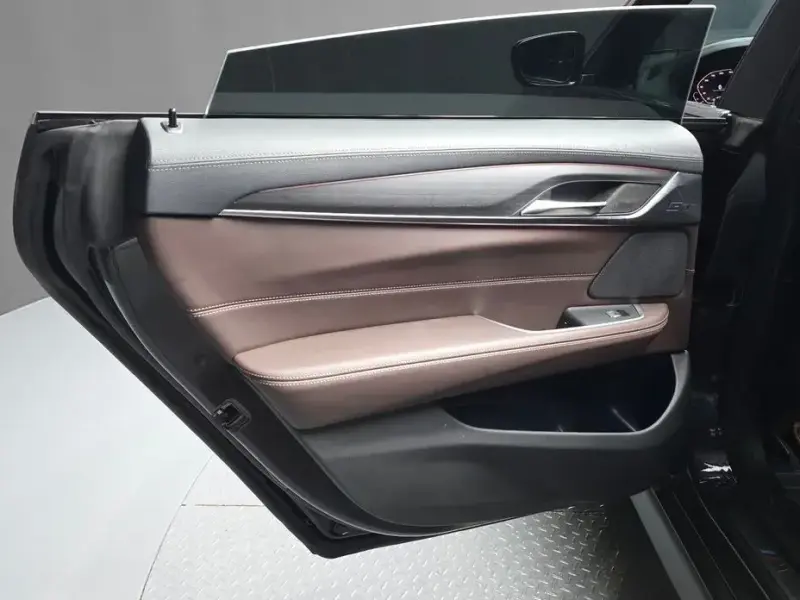 2022 BMW 6 серии с пробегом 76 699 км
