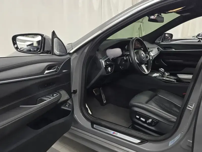 2022 BMW 6 серии с пробегом 48 175 км