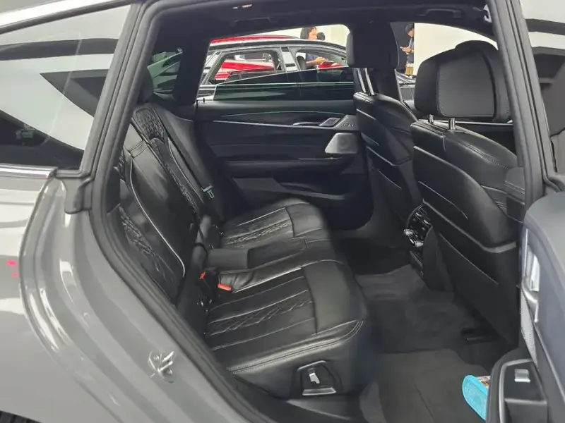 2022 BMW 6 серии с пробегом 48 175 км