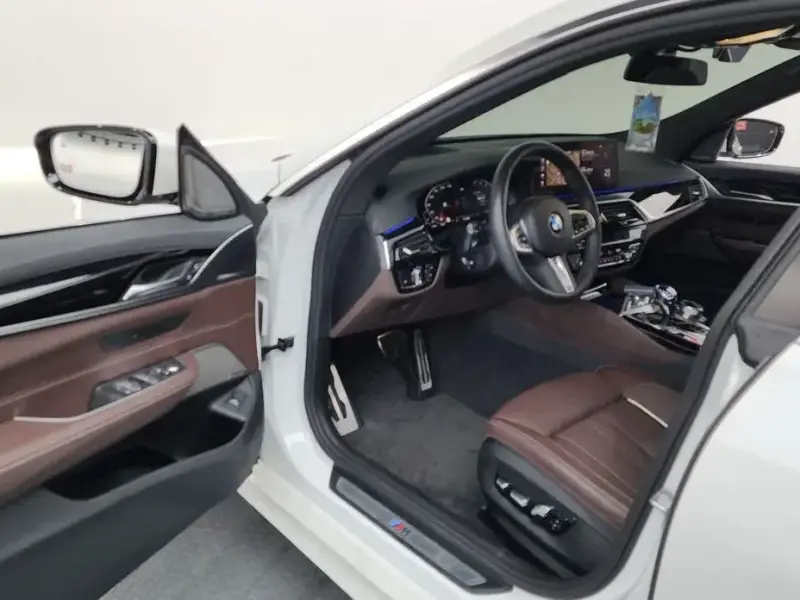 2023 BMW 6 серии с пробегом 52 120 км
