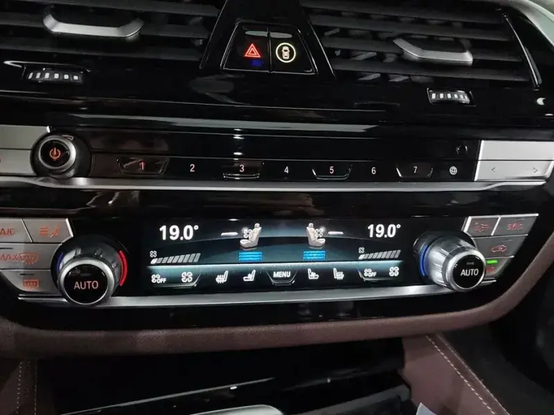 2023 BMW 6 серии с пробегом 52 120 км