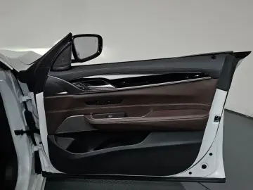 2022 BMW 6 серии с пробегом 53 637 км