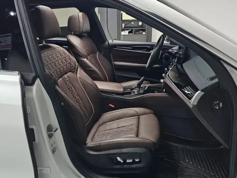 2022 BMW 6 серии с пробегом 53 637 км