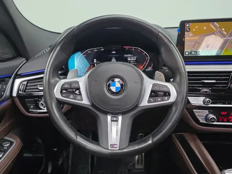 2022 BMW 6 серии с пробегом 49 339 км