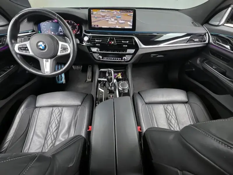 2022 BMW 6 серии с пробегом 64 404 км