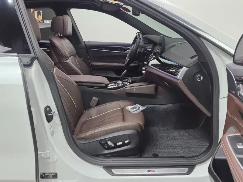 2022 BMW 6 серии с пробегом 49 339 км