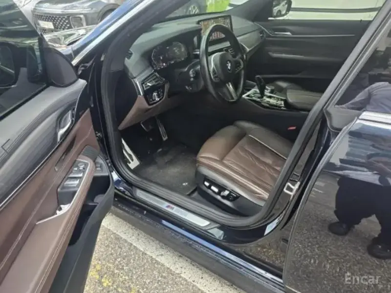 2022 BMW 6 серии с пробегом 68 731 км