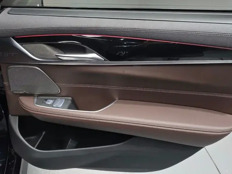 2021 BMW 6 серии с пробегом 68 962 км