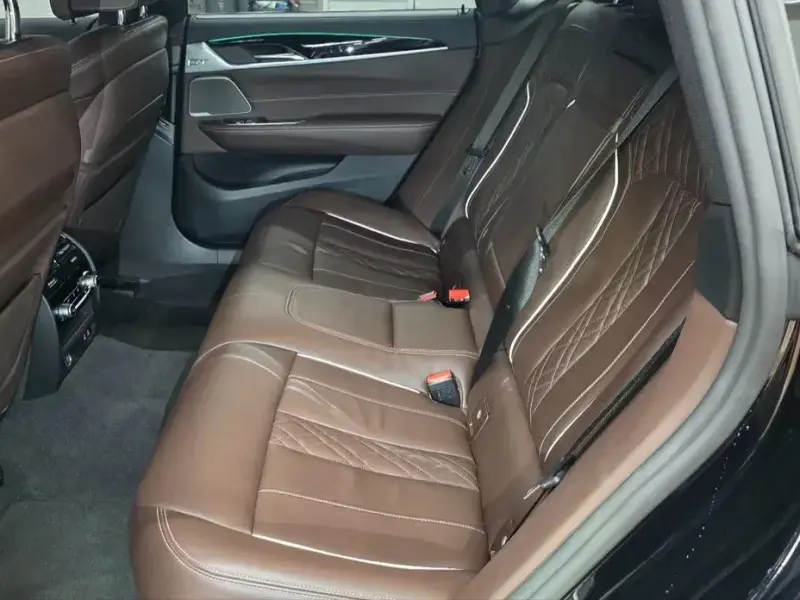 2022 BMW 6 серии с пробегом 21 526 км