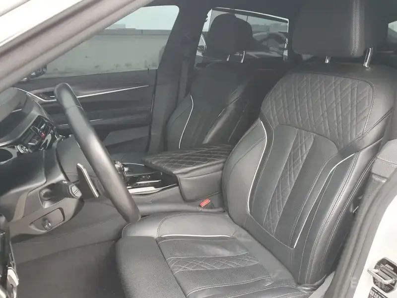 2023 BMW 6 серии с пробегом 48 504 км