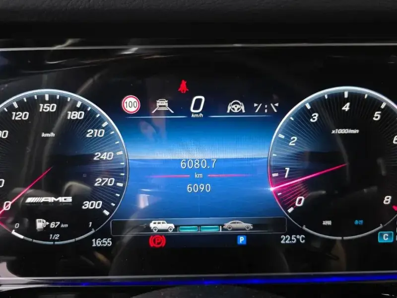 2025 Mercedes-Benz G-Класс с пробегом 6 090 км