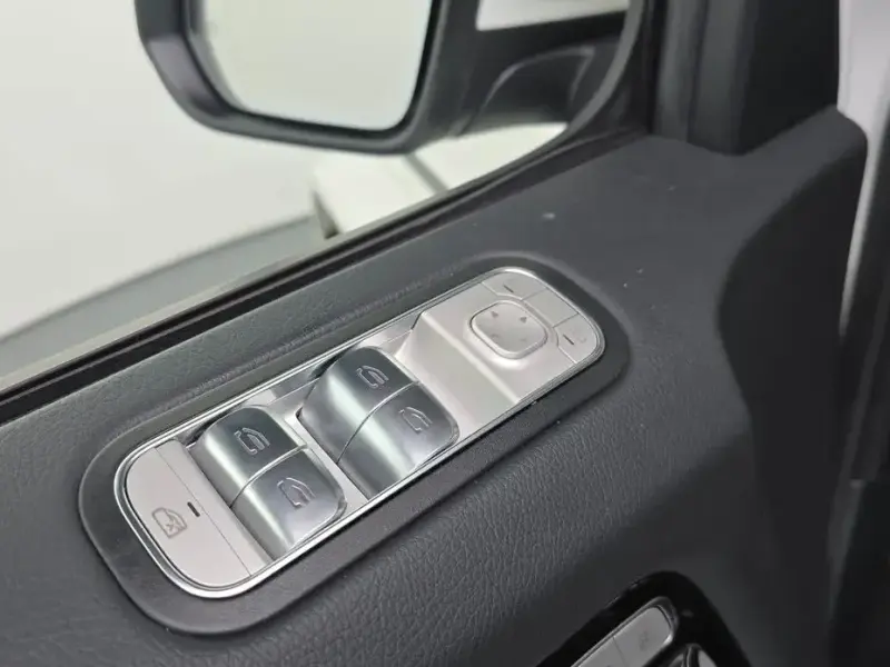 2025 Mercedes-Benz G-Класс с пробегом 6 090 км