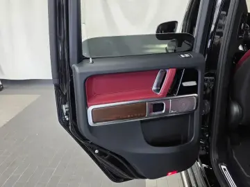 2025 Mercedes-Benz G-Класс с пробегом 15 271 км