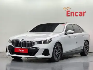 2025 BMW i5 с пробегом 22 724 км