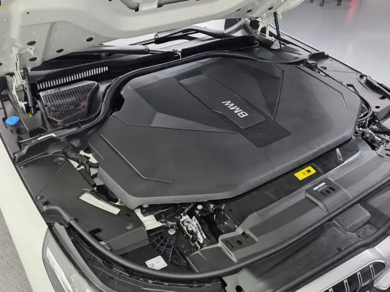 2025 BMW i5 с пробегом 22 724 км
