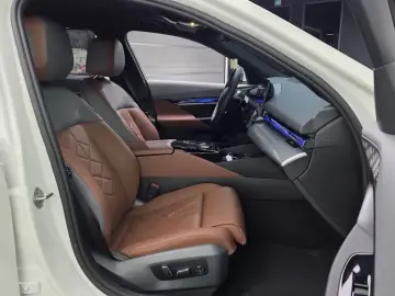 2025 BMW i5 с пробегом 22 724 км