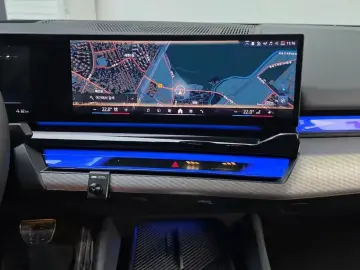 2025 BMW i5 с пробегом 22 724 км