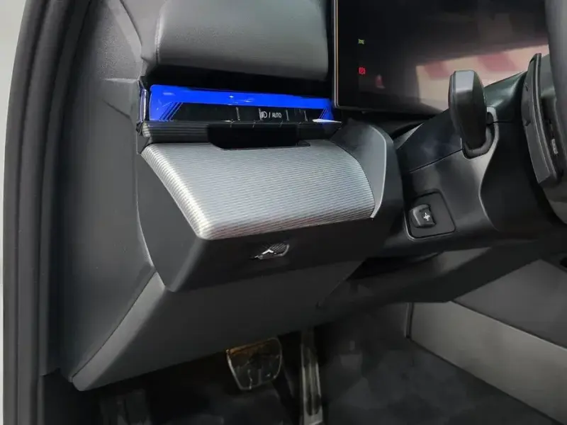2025 BMW i5 с пробегом 22 724 км