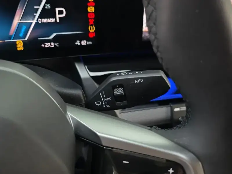 2025 BMW i5 с пробегом 22 724 км