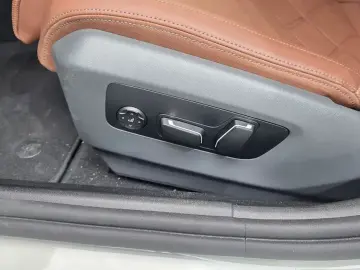 2025 BMW i5 с пробегом 22 724 км