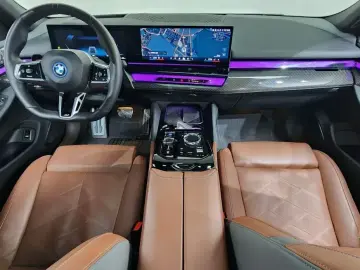 2023 BMW i5 с пробегом 46 239 км
