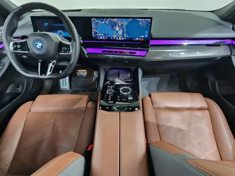 2023 BMW i5 с пробегом 46 239 км