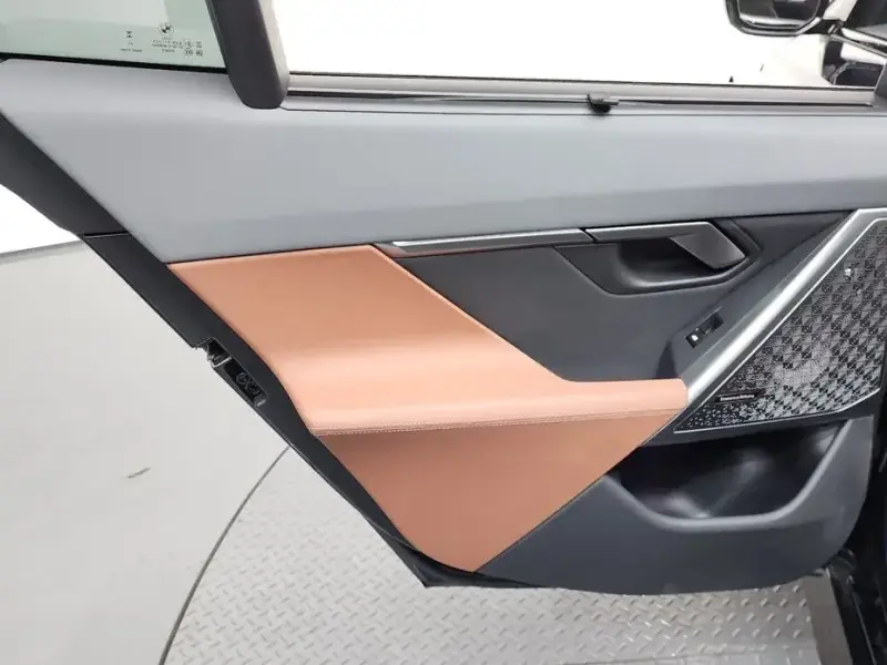 2023 BMW i5 с пробегом 46 239 км