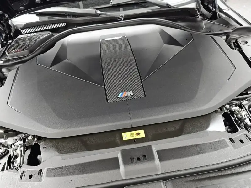 2024 BMW i5 с пробегом 9 601 км