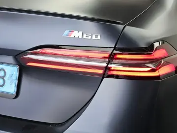 2024 BMW i5 с пробегом 9 601 км