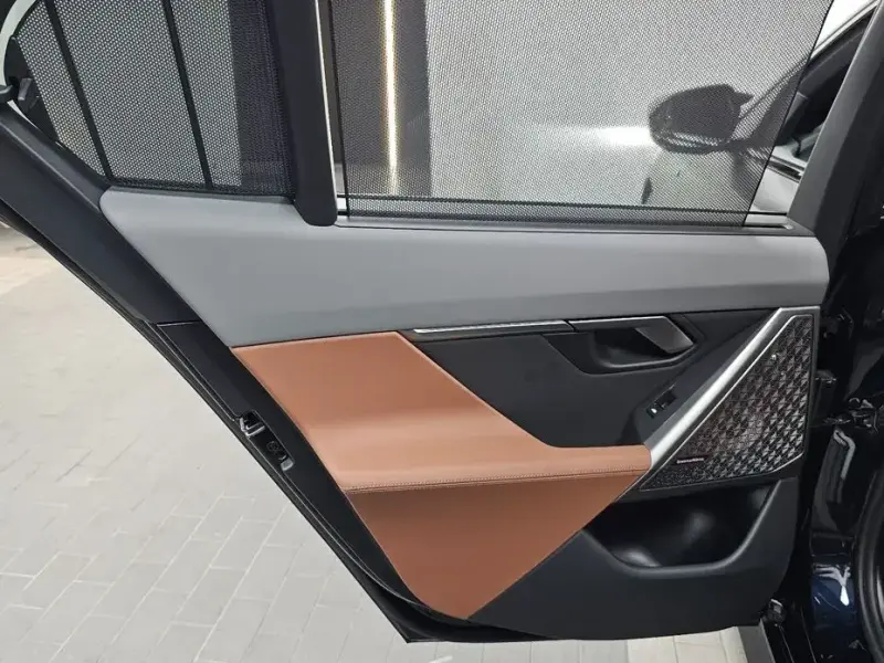 2024 BMW i5 с пробегом 9 601 км