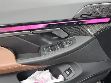 2024 BMW i5 с пробегом 9 601 км