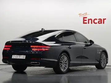 2023 Genesis G80 с пробегом 66 749 км