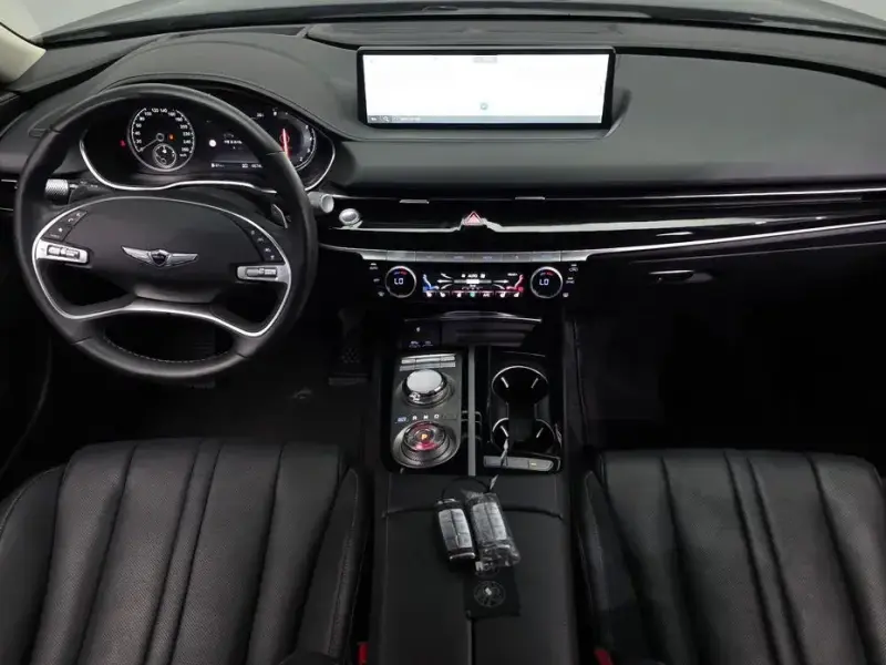 2023 Genesis G80 с пробегом 66 749 км