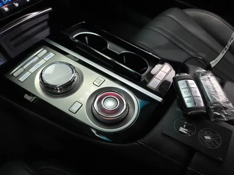 2023 Genesis G80 с пробегом 66 749 км