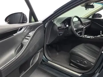 2023 Genesis G80 с пробегом 66 749 км