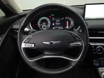 2023 Genesis G80 с пробегом 66 749 км